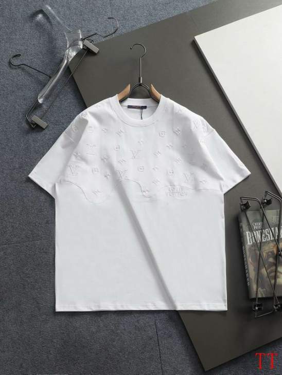Picture of Louis Vuitton T Shirts Short _SKULVXS-L20tx1117011